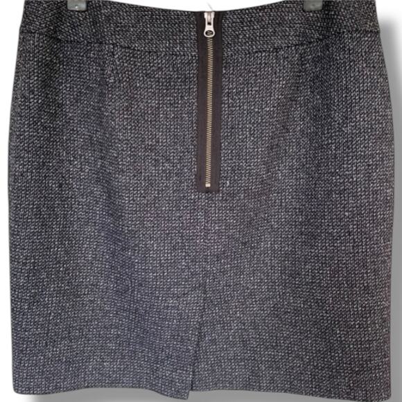 Halogen Skirt Women's Sz 10 Career Tweed Pencil Monochrome Back Exposed Zipper - Picture 2 of 7